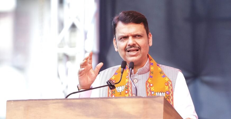 Image from facebook devendra.fadnavis/